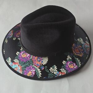 Floral Embroidered Black Hat